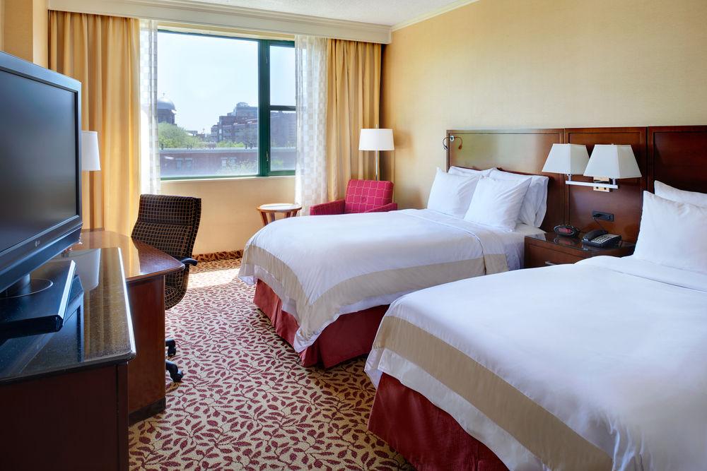 Готель Courtyard By Marriott Chicago At Medical District-Uic Екстер'єр фото
