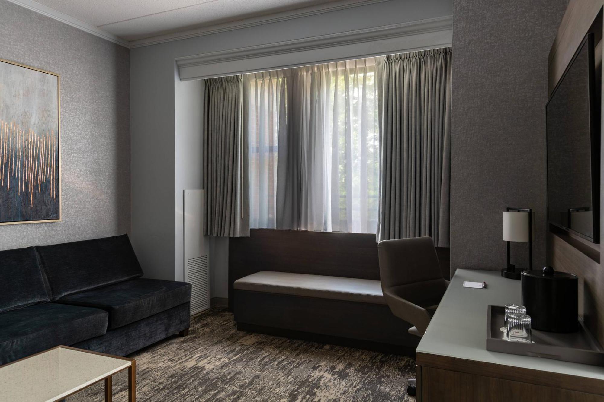 Готель Courtyard By Marriott Chicago At Medical District-Uic Екстер'єр фото
