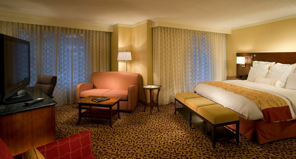Готель Courtyard By Marriott Chicago At Medical District-Uic Екстер'єр фото